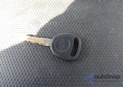 2002 Chevrolet Silverado 1500 Ls из США, поврежденный, VIN 1GCEC14T72Z175089